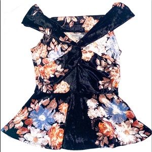 CHARLOTTE RUSSE 🖤 velvet floral print top
